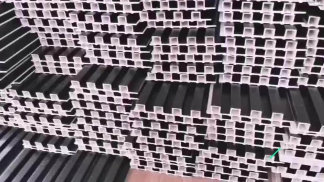 Fire Proof B1 Tấm phân vùng wpc Bảng tường trang trí Wpc Chứng nhận ISO