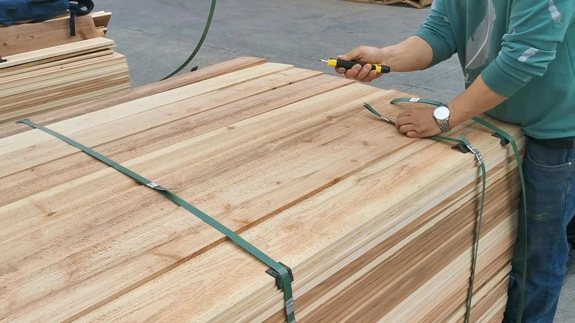 Hàng rào gỗ tuyết tùng ngoài trời tùy chỉnh để trang trí sân vườn Ổn định tốt