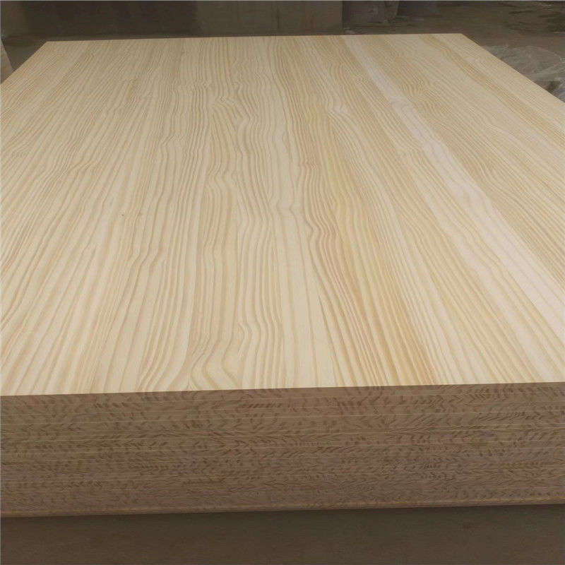 Giá bán buôn 4 * 8ft 18mm gỗ thông ngón nối cạnh gỗ thông board cao su New Zealand solid wood board cho đồ nội thất