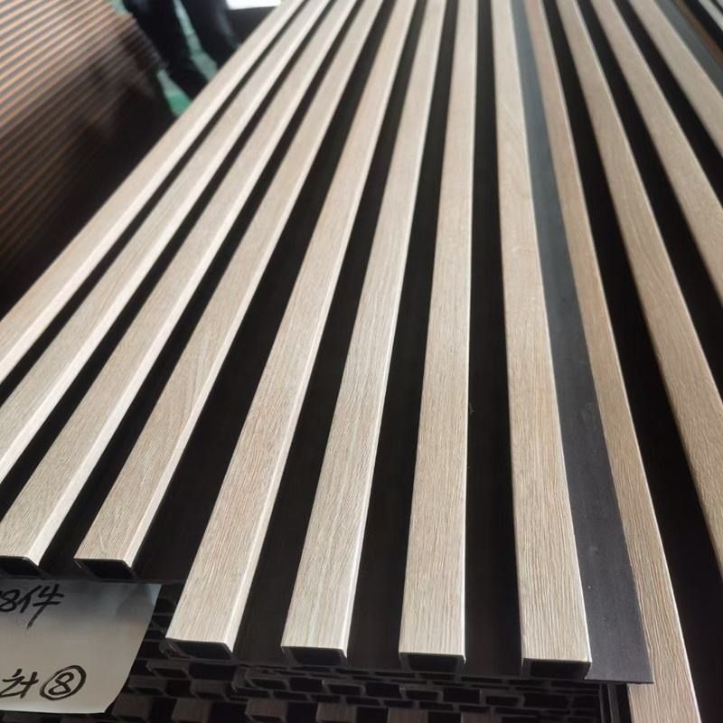 Tấm ốp tường WPC trang trí nội thất Black Board House với chức năng chống thấm nước