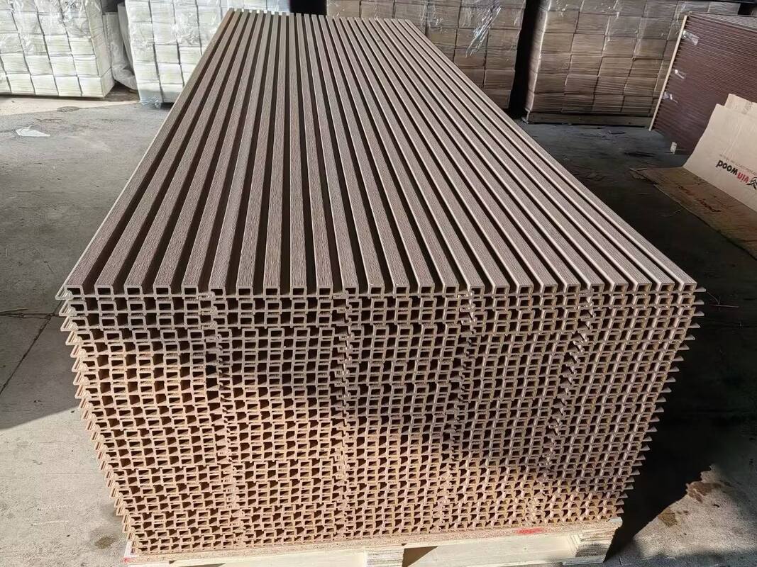 Các tấm tường ngoài trời không thấm nước chất lượng cao WPC Các vật liệu tổng hợp gỗ nhựa cho trang trí bên ngoài