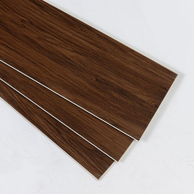 Giá rẻ sàn PVC thấm nước thương mại