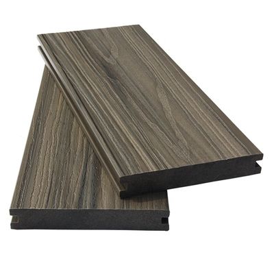 Sân vườn ngoài trời Sân hiên Hồ bơi Sàn gỗ composite