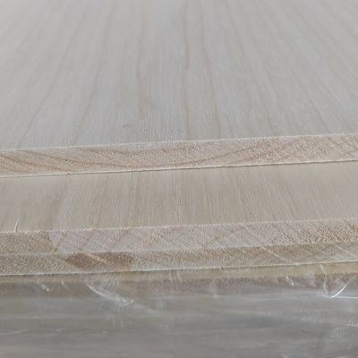 Paulownia Solid Wood Edge Glued Board For Furniture Độ ẩm 8%-12% Thiết kế bền vững